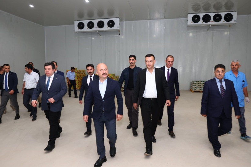 Adıyaman Valisi ve Başsavcı, Tarım Mükemmeliyet Merkezi’nde incelemelerde bulundu - Resim: 1