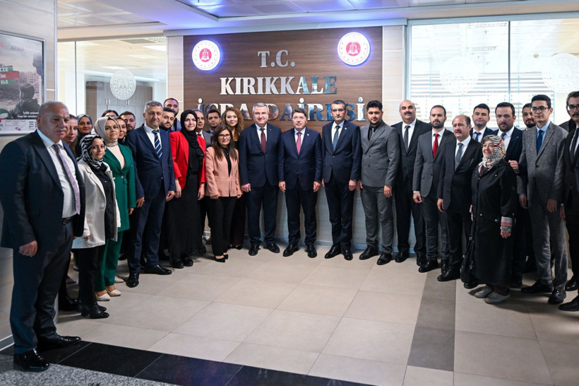 Bakan Tunç, Kırıkkale Adliyesi’nde yargı camiasıyla bir araya geldi - Resim: 8