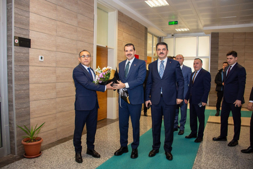 Bakan Yardımcısı Yılmaz'dan Adana Adliyesi'ne ziyaret - Resim: 2