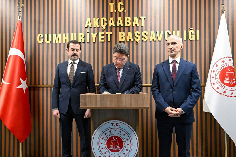 Bakan Tunç, Akçaabat Adliyesi'nde! Yargı mensuplarıyla bir araya geldi - Resim: 7