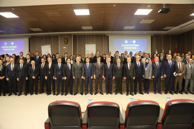 Hakim yardımcılığı eğitim programı Bursa’da gerçekleştirildi - Resim: 1