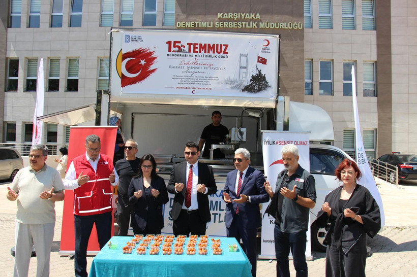 Karşıyaka Denetimli Serbestlik Müdürlüğü 15 Temmuz için anma programı düzenledi - Resim: 4