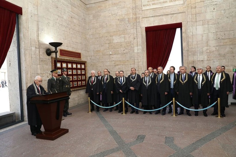 AYM, 63. yılını kutluyor! Kadir Özkaya ve üyelerden Anıtkabir'e ziyaret - Resim: 4