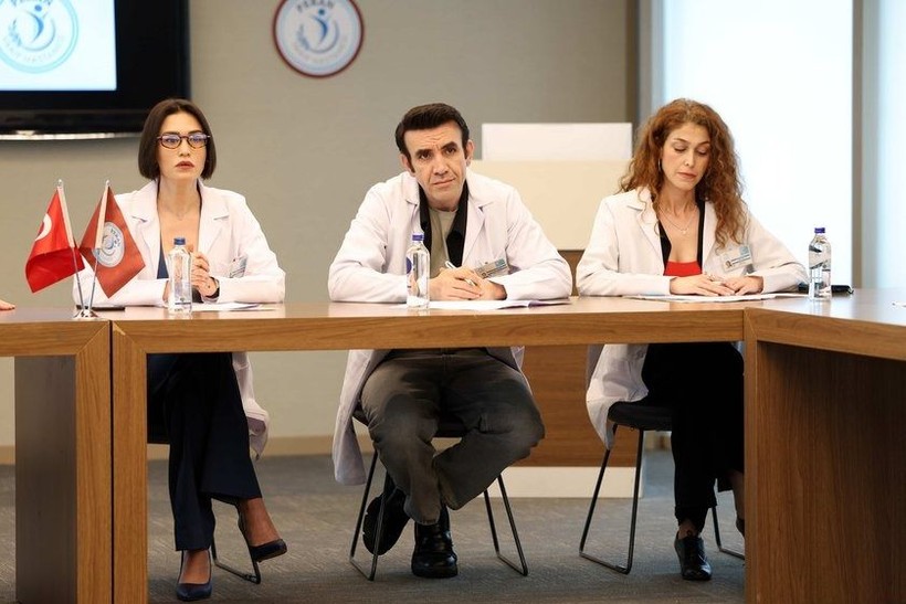 BAHAR DİZİSİNDEN ŞOK AYRILIK HABERİ! Başrol oyuncusu sezon finalinde gidiyor - Resim: 8