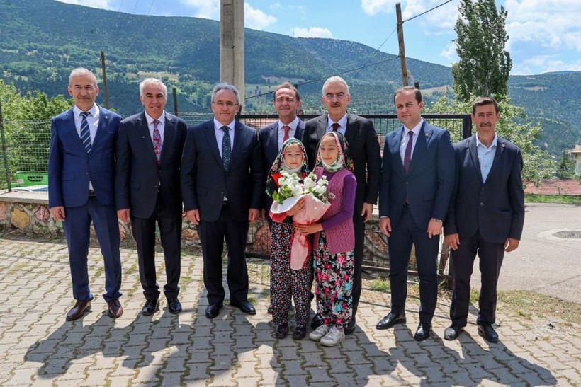 Başsavcı Solmaz duyurdu! Köy okullarına teknoloji desteği - Resim: 3