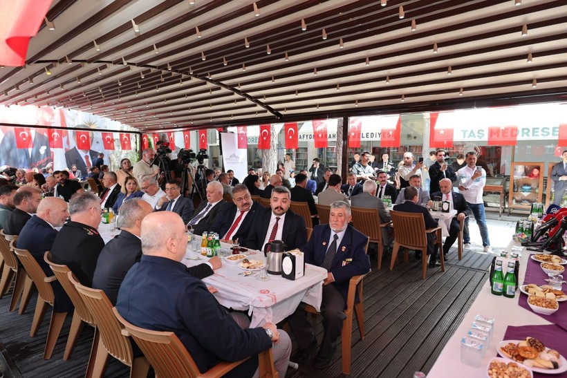 Afyonkarahisar protokolü bayramda buluştu: Başsavcı Karabacak da katıldı - Resim: 5