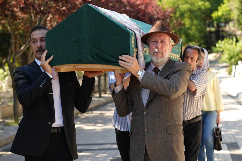 Aile Saadeti için geri sayım başladı! Aile Saadet dizisi konusu, oyuncuları ve yayın saati - Resim: 4