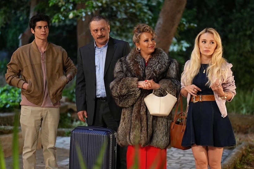 Aile Saadeti için geri sayım başladı! Aile Saadet dizisi konusu, oyuncuları ve yayın saati - Resim: 2