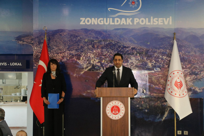 Başsavcı Abdurrahim Alan'a Polisevi'nde veda yemeği! - Resim: 4