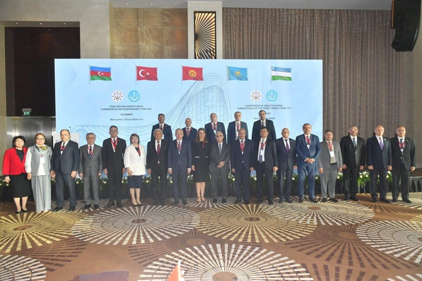 AYM Başkanı, Azerbaycan’daki kongrede hukukun üstünlüğüne dikkat çekti - Resim: 2