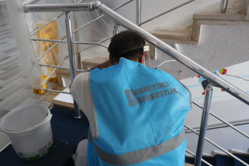 Diyarbakır'da yükümlüler binaların çehresini değiştiriyor! Başsavcı Çelenk öncülük etti - Resim: 5