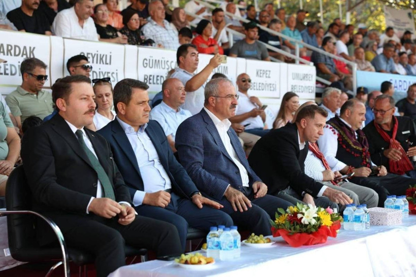 Tarihi Çardak Yağlı Güreşleri düzenlendi! Başsavcı Özkan Gürdoğan er meydanına indi - Resim: 4