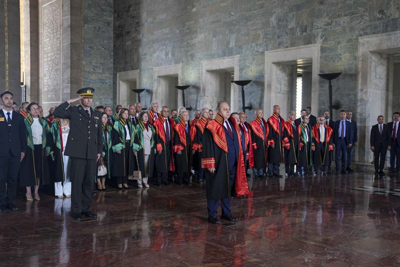 Yargıtay’dan yeni adli yılda Ata’ya ziyaret! - Resim: 3
