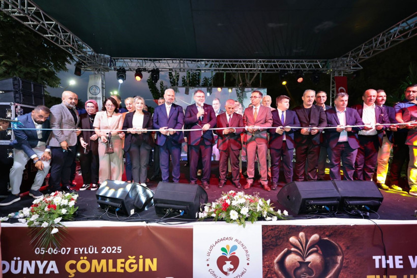 Uluslararası Menemen Çömlek Festivali’ne görkemli açılış! Başsavcı Kaçar da katıldı - Resim: 2