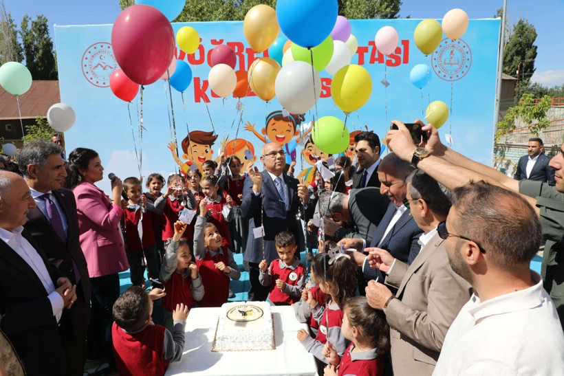 İlköğretim Haftası törenle kutlandı! Başsavcı Çalış da eşlik etti - Resim: 3