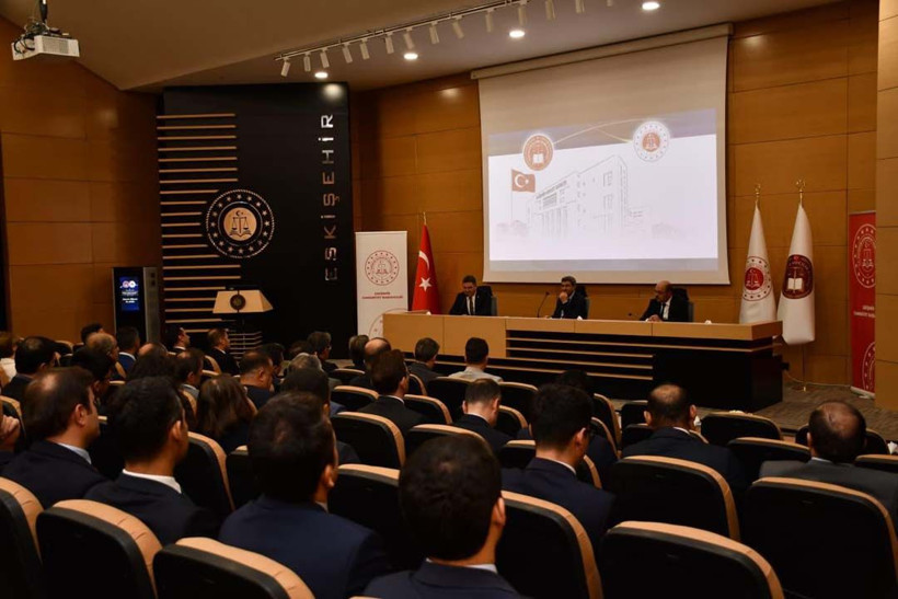 HSK Başkanvekili Aydoğdu’dan Eskişehir Adliyesi’ne ziyaret! - Resim: 21