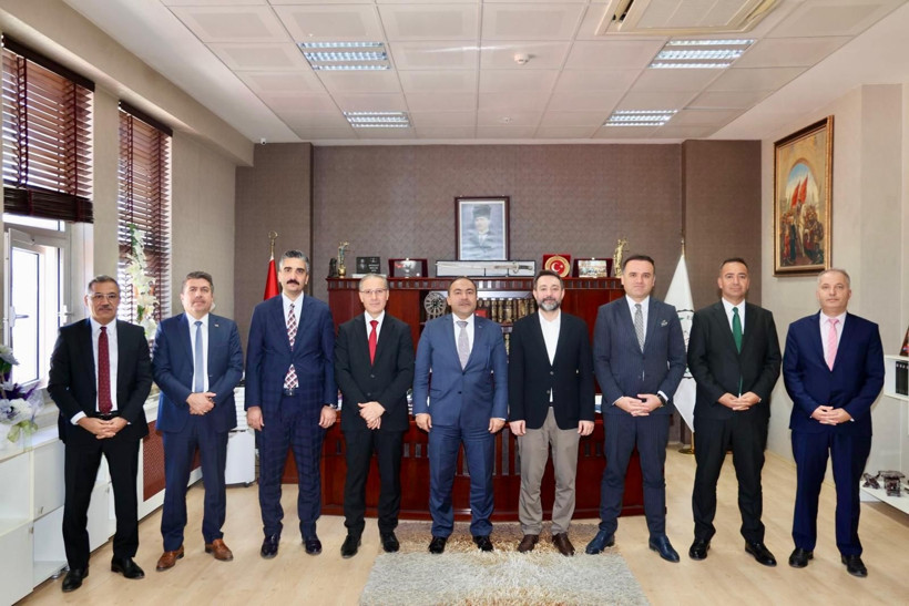 HSK Üyesi Serdar Ateş Elazığ Adliyesi’ni ziyaret etti - Resim: 2