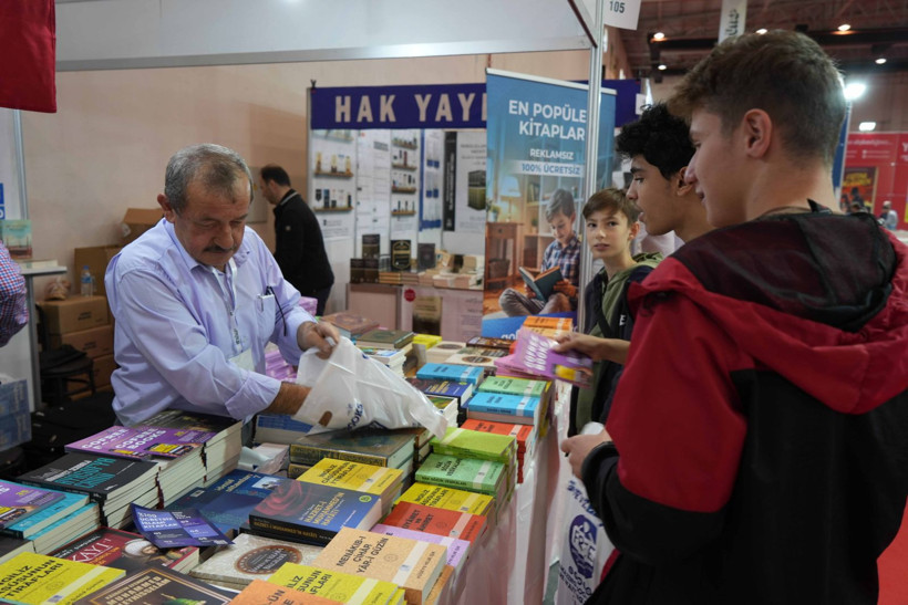 Samsun'da 10. Karadeniz Kitap Fuar açıldı! Açılış kurdelesini Kaymakam Aydın ve Başsavcı Kılıç kesti - Resim: 4