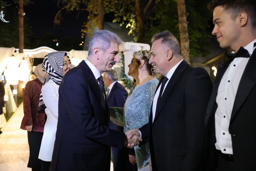 AYM Üyesi Engin Yıldırım’ın mutlu günü! Kızı dünya evine girdi - Resim: 3