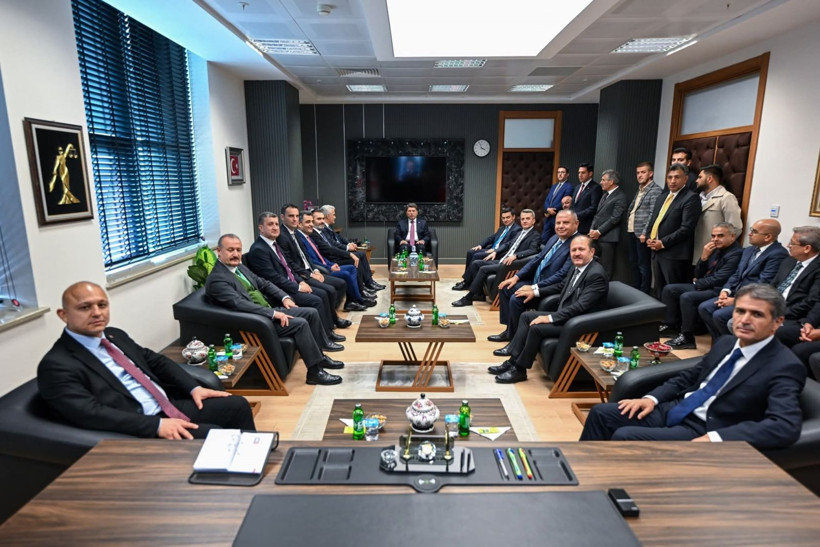 Bakan Tunç, Kırıkkale Adliyesi’nde yargı camiasıyla bir araya geldi - Resim: 3