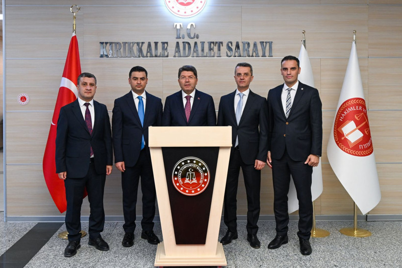 Bakan Tunç, Kırıkkale Adliyesi’nde yargı camiasıyla bir araya geldi - Resim: 7