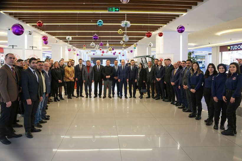 Erzincan'da sergi açılışına yoğun ilgi! Hükümlülerin el emekleri görücüye çıktı - Resim: 1