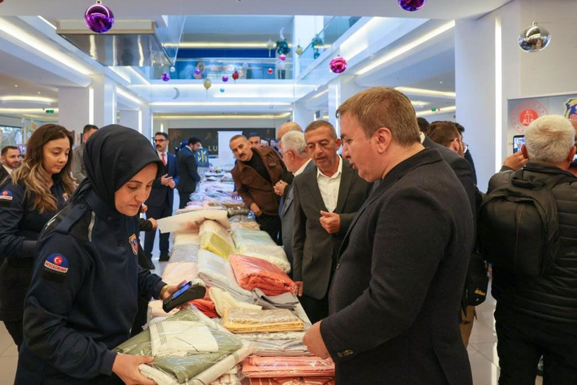 Erzincan'da sergi açılışına yoğun ilgi! Hükümlülerin el emekleri görücüye çıktı - Resim: 4