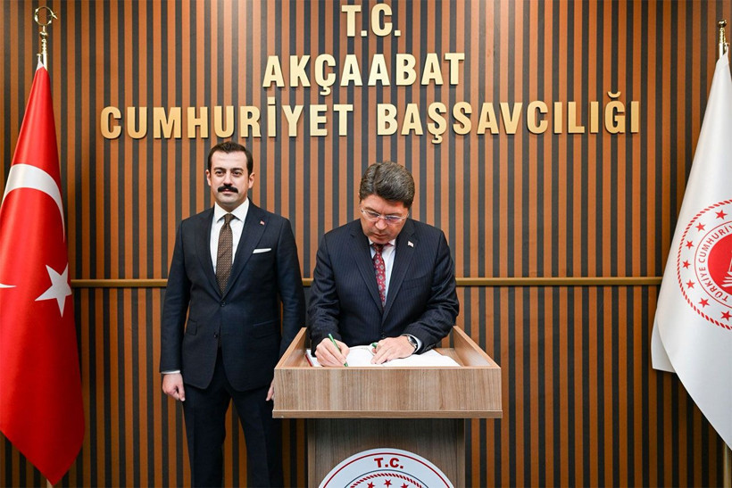 Bakan Tunç, Akçaabat Adliyesi'nde! Yargı mensuplarıyla bir araya geldi - Resim: 5