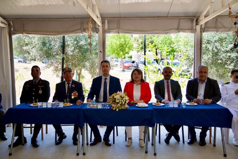 İlçe protokolü bir araya geldi! Başsavcı Altay bayramlaşmada buluştu - Resim: 1