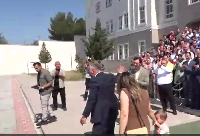 Burdur Başsavcısı Kara alkışlarla uğurlandı! Duygusal anlar yaşandı - Resim: 1