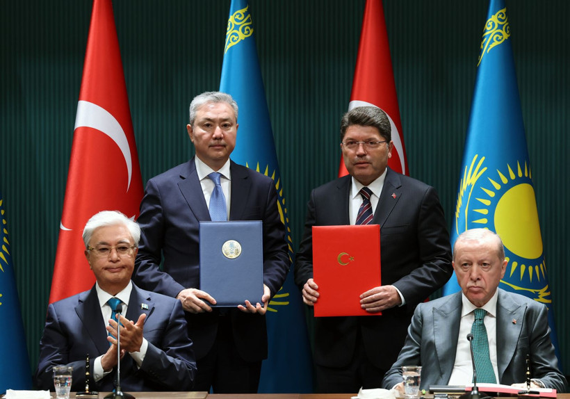 Türkiye ve Kazakistan arasında adalette iş birliği! İmzalar atıldı! - Resim: 4