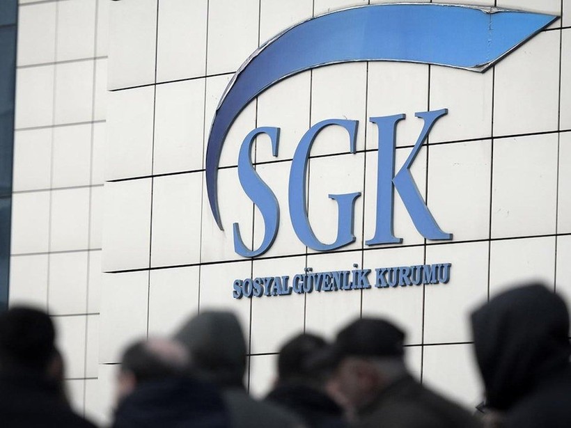 ERKEN EMEKLİLİK HAYALİ BİTTİ! SGK Bu Meslekleri Listeden Sildi - Resim: 1