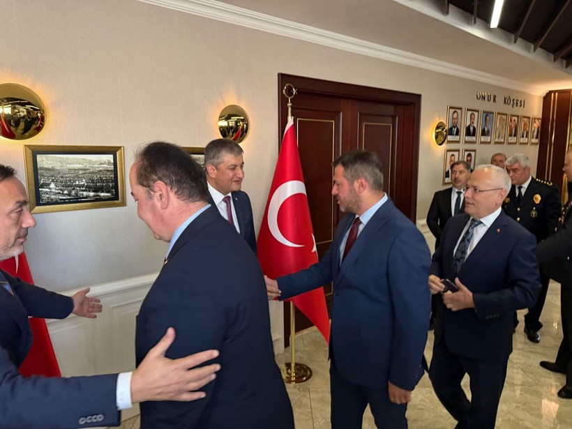 Karabük Valiliği’nden bayramlaşma töreni: Protokolde Başsavcı Akman da vardı - Resim: 1