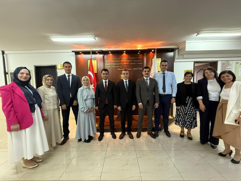 Elmadağ Adliyesi'nde veda programı! Savcılara plaket takdim edildi - Resim: 2