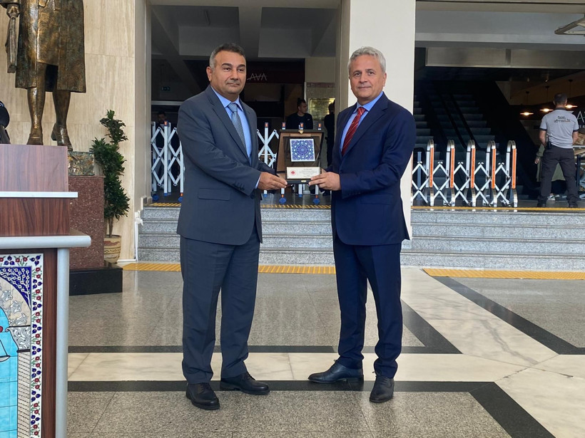 Adliyeden çiçek ve alkışlarla uğurlandı! Başsavcı Gümüş’e veda - Resim: 5