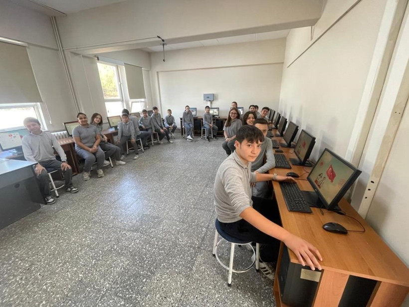 Adliyenin bilgisayarları çocuklara umut oldu! Köy okulunda bilişim sınıfı kuruldu - Resim: 4