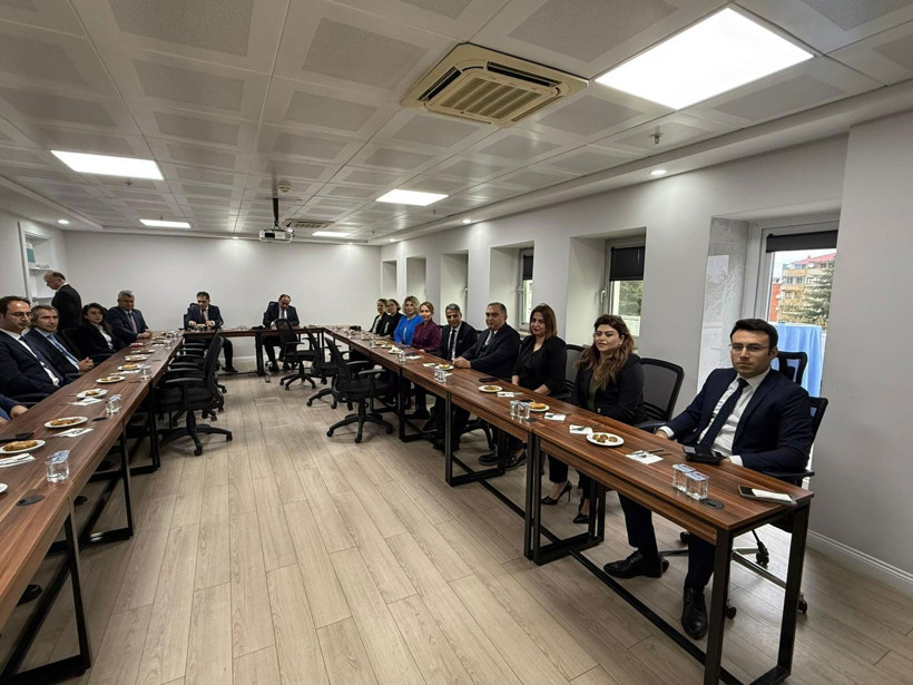 HSK Üyesi Ateş'ten peş peşe temaslar! Üç ilin adliyesini ziyaret etti - Resim: 13