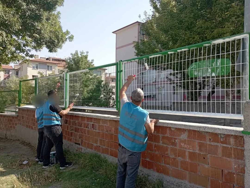 Denetimli Serbestlik Müdürlüğü’nün örnek modeli yaygınlaşıyor! 4 okul baştan sona yenilendi - Resim: 7