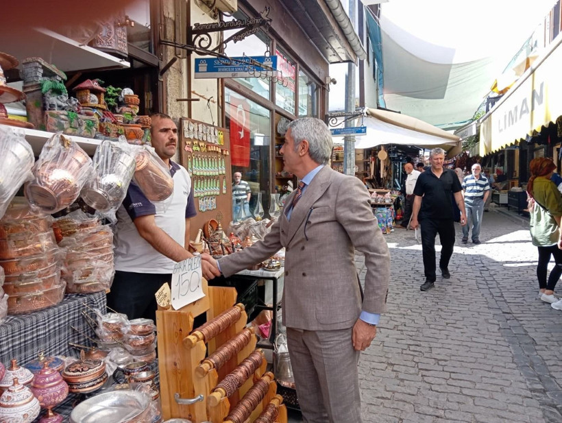 Kaymakam Coşkun ve Başsavcı Güner’den Tarihi Çarşı esnafına ziyaret - Resim: 2