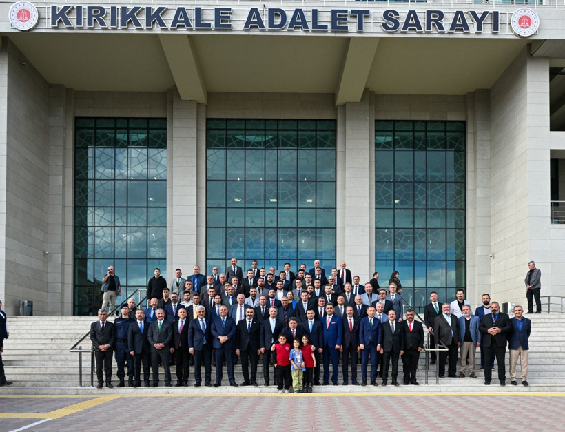 Bakan Tunç, Kırıkkale Adliyesi’nde yargı camiasıyla bir araya geldi - Resim: 1
