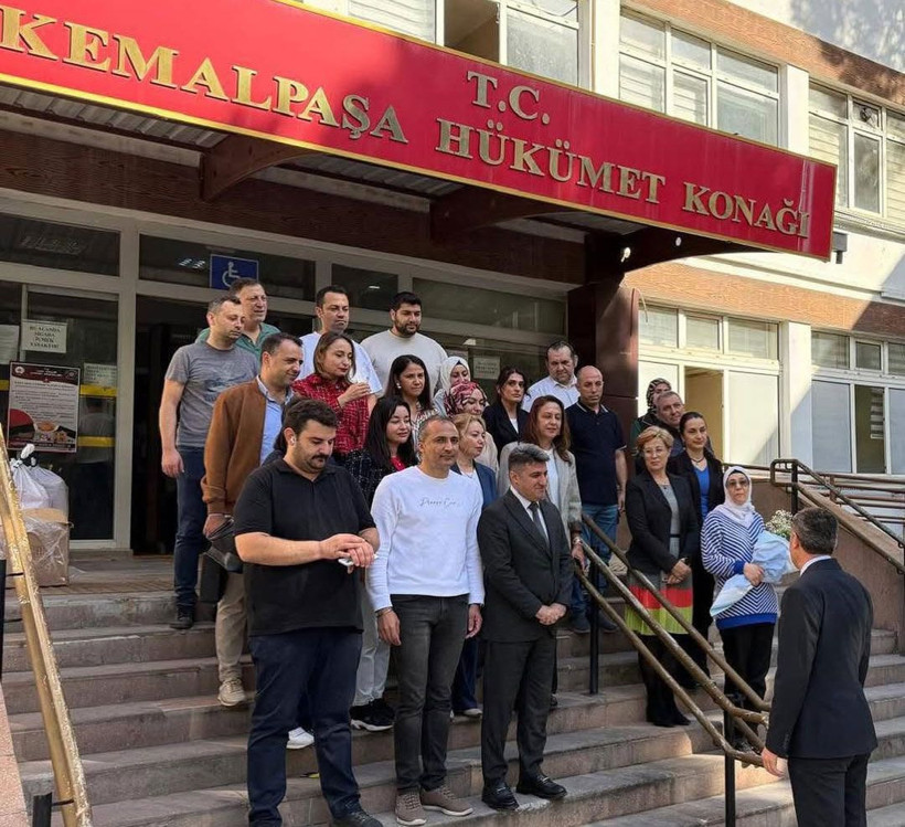 Yargı mensuplarına duygusal uğurlama! O adliye yeni binasına taşındı - Resim: 2