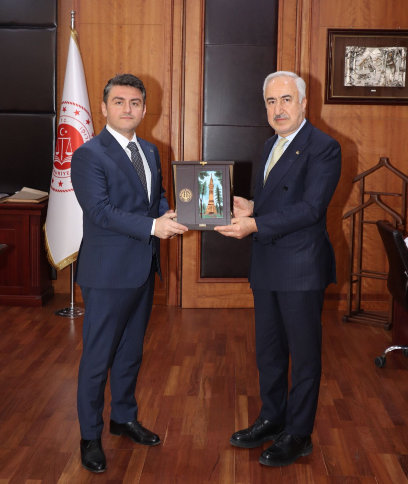 İstanbul Üniversitesi heyetinden Başsavcı Dönmez'e ziyaret - Resim: 3